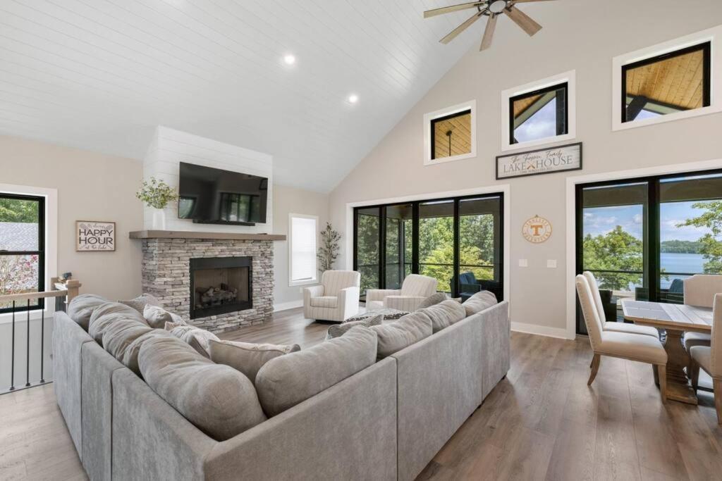 New Home, Dock, Kayaks, Game Room, Water Views Winchester Екстер'єр фото